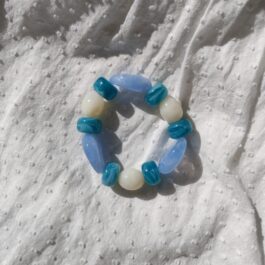 bracelet en résine bleu azur modèle Antéia